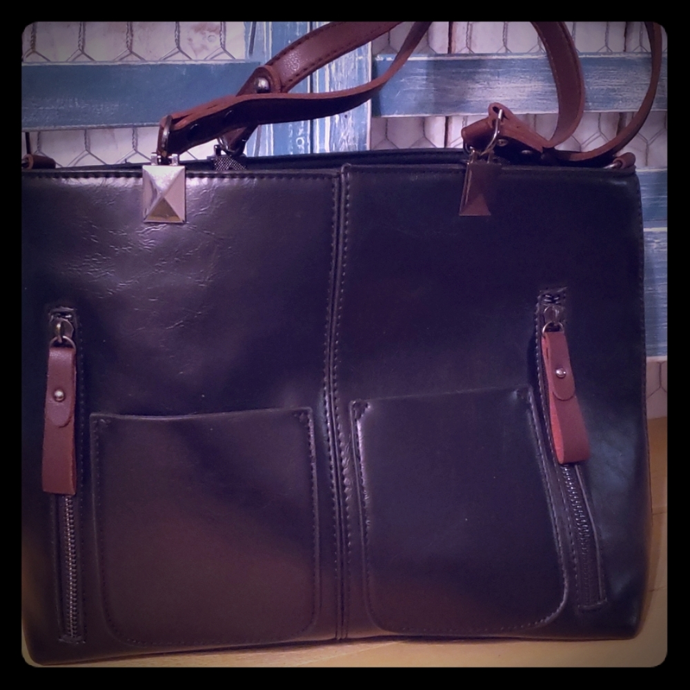 Nice black purse.
